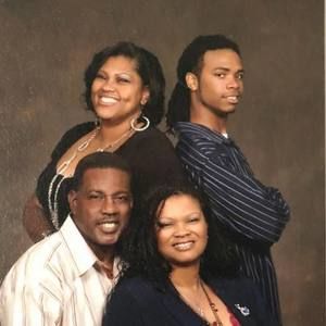 Meet your Posher, Elena